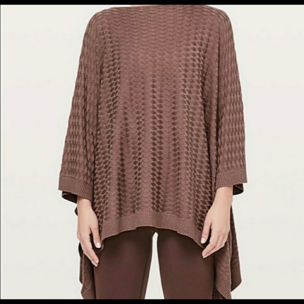 Lululemon divinity poncho